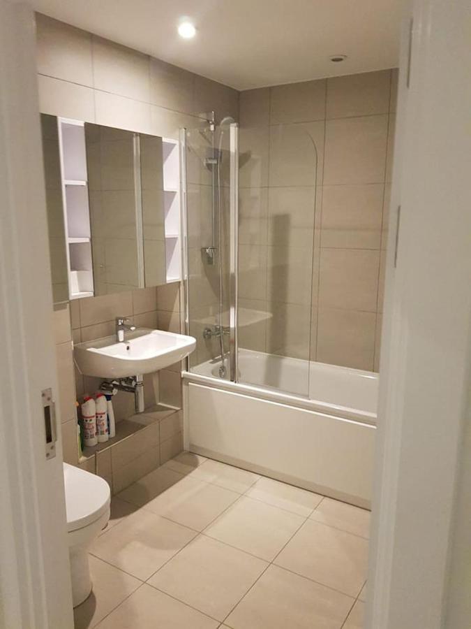 High View Two Bedroom Apartment In Woolwich London Kültér fotó