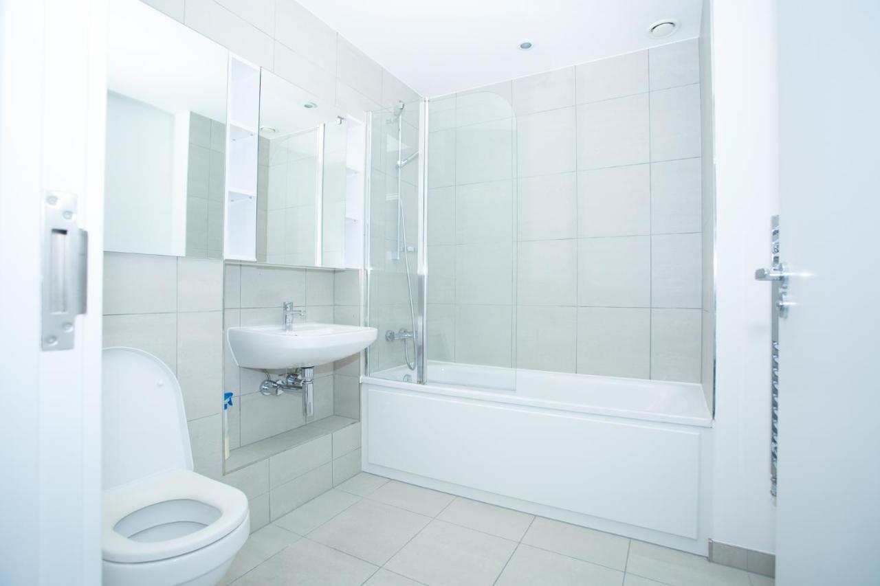 High View Two Bedroom Apartment In Woolwich London Kültér fotó