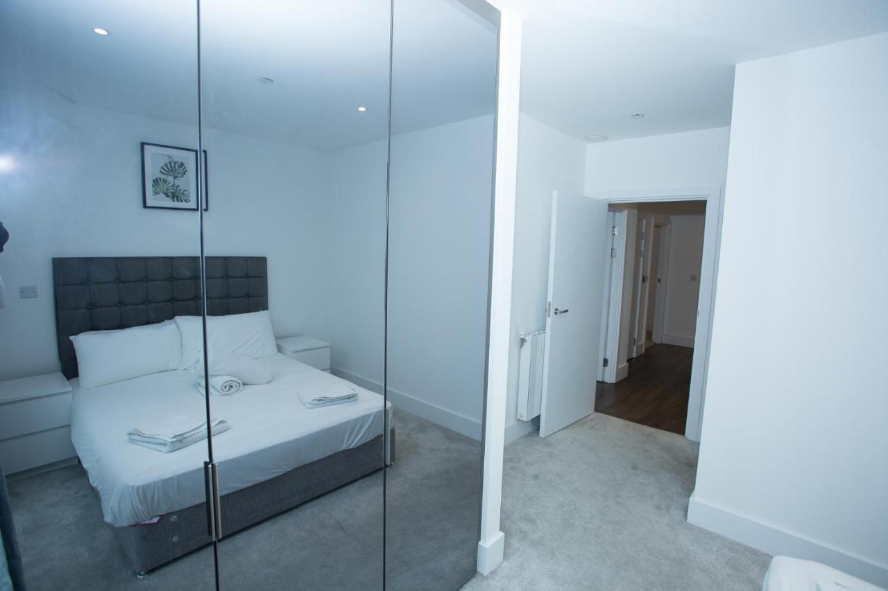 High View Two Bedroom Apartment In Woolwich London Kültér fotó