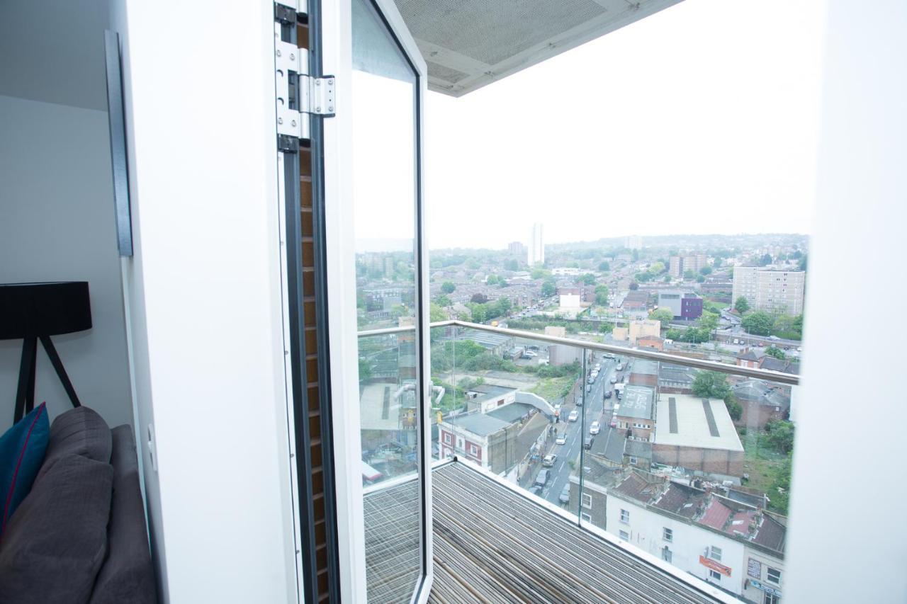 High View Two Bedroom Apartment In Woolwich London Kültér fotó